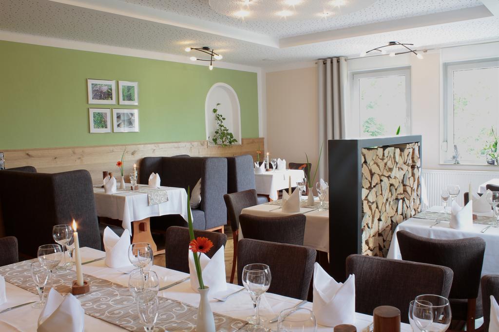 Hotel Restaurant Zwergschloesschen غيرا المظهر الخارجي الصورة